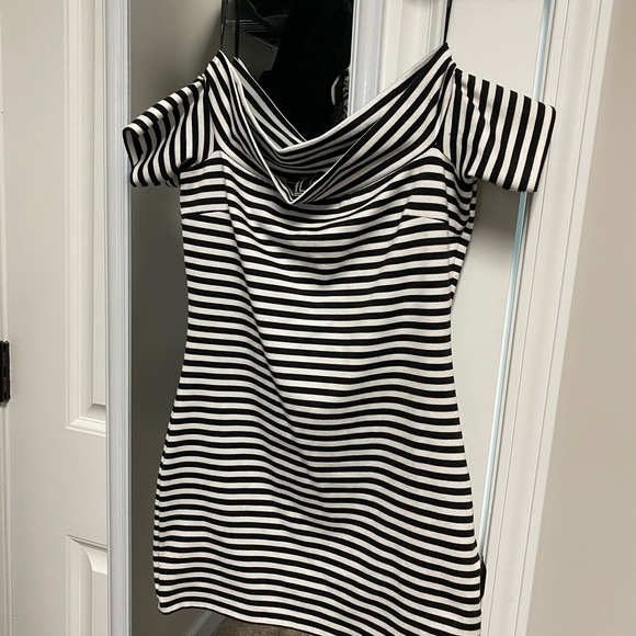 Striped Boatneck Mini Dress - Picture 4 of 6